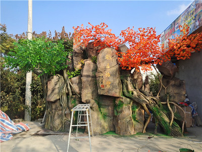 塑石假山 现代园林艺术的巧妙融合